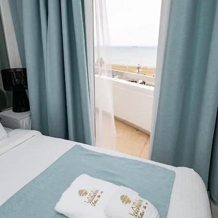 Lazuli Sea View Beachfront Ap 21