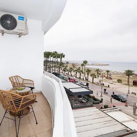 Lazuli Sea View Beachfront Ap 21 Apartment *