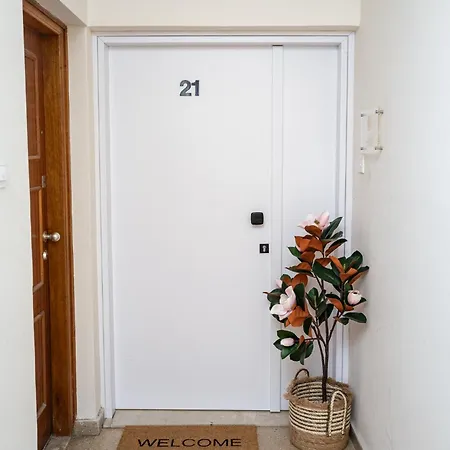 Apartment Lazuli Sea View Beachfront Ap 21 *