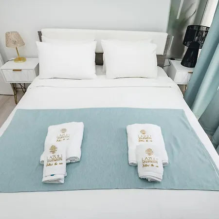 Lazuli Sea View Beachfront Ap 21 Apartment