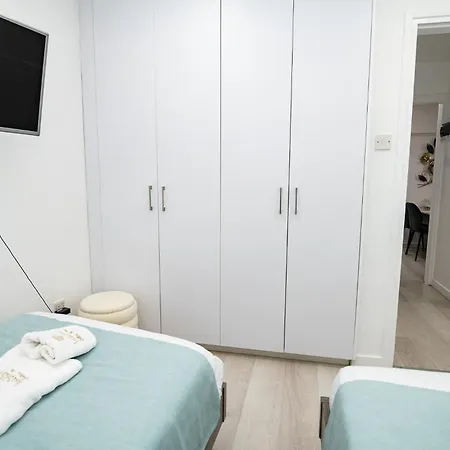 Lazuli Sea View Beachfront Ap 21 Apartment Larnaca