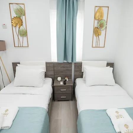 Apartment Lazuli Sea View Beachfront Ap 21 Larnaca