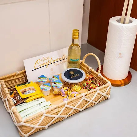 Lazuli Sea View Beachfront Ap 21 公寓