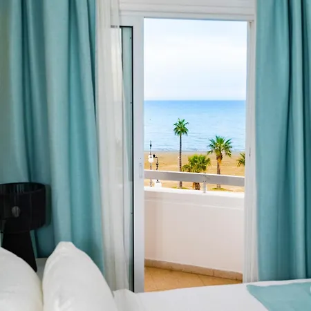 Lazuli Sea View Beachfront Ap 21 *