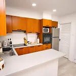 Lazuli Sea View Beachfront Ap 21 Larnaca