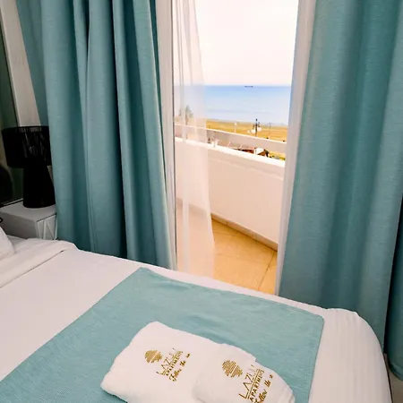 Lazuli Sea View Beachfront Ap 21