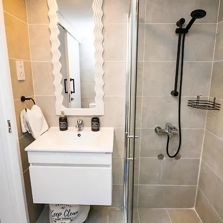 Apartament Lazuli Sea View Beachfront Ap 21 *