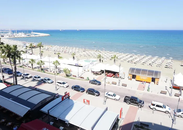 Lazuli Sea View Beachfront Ap 21 Apartmán Larnaca