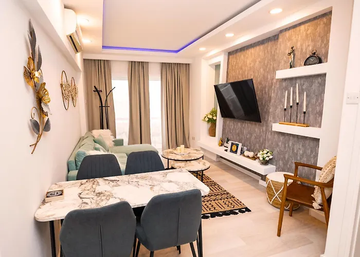 Lazuli Sea View Beachfront Ap 21 *